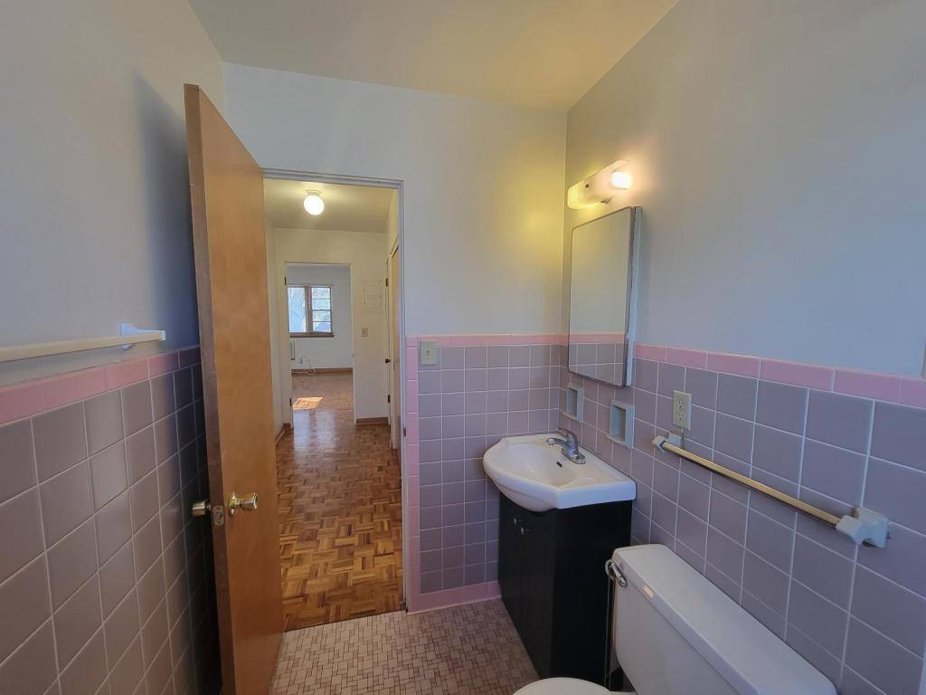 Apartment for rent at 1544 S 11th #4, Lincoln, NE 68502
