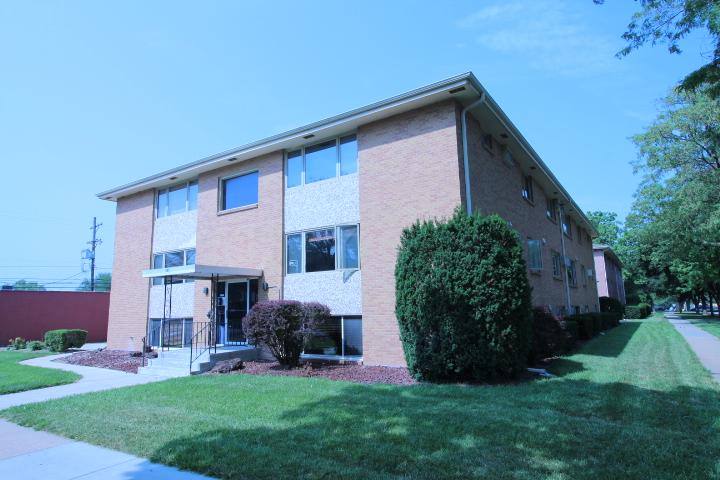 Apartment for rent at 701 S 11th St #8, Lincoln, NE 68508