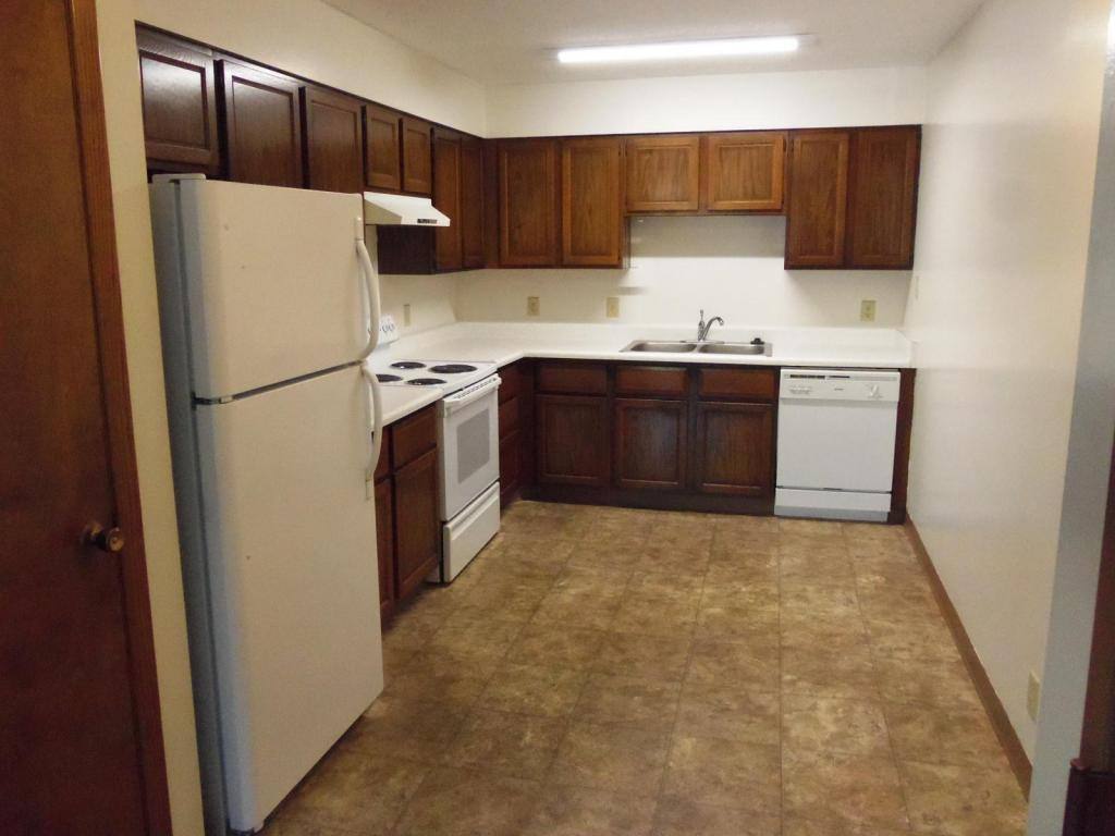 Apartment for rent at 701 S 11th St #8, Lincoln, NE 68508