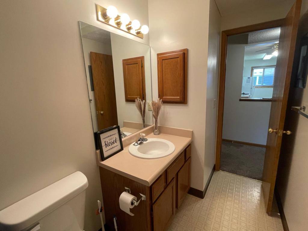 Apartment for rent at 1027 H St #8, Lincoln, NE 68508