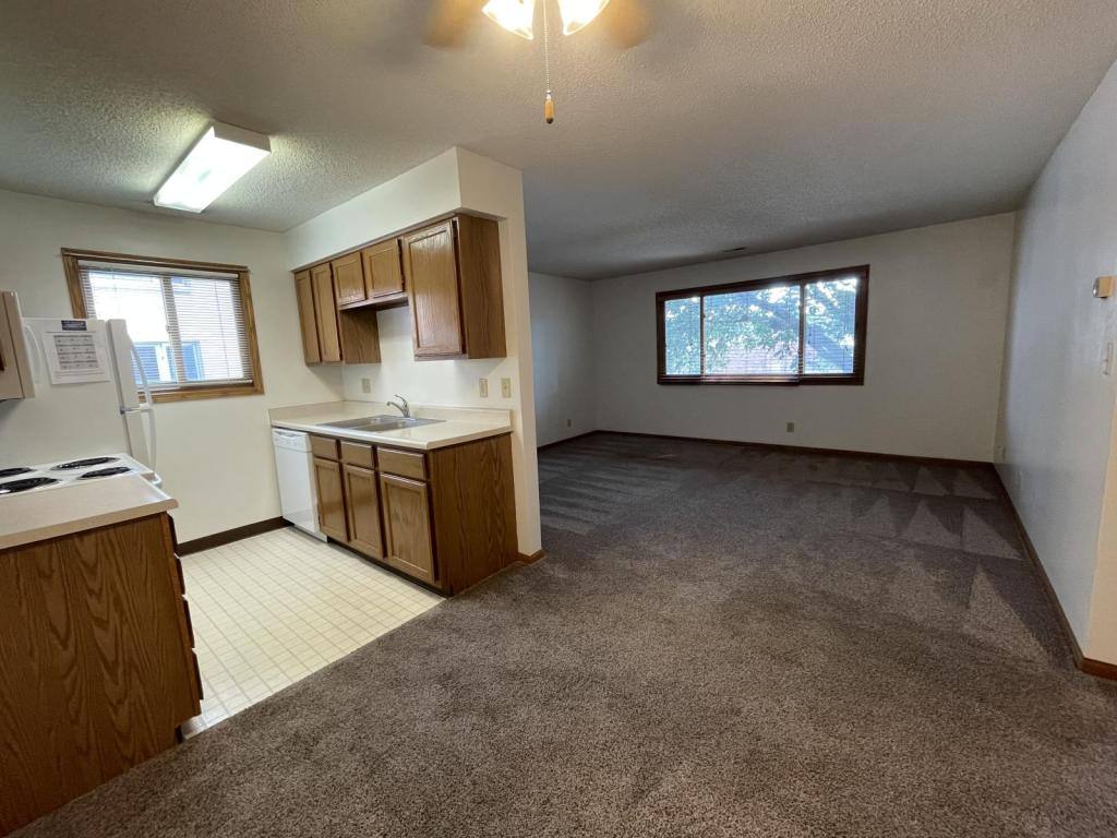 Apartment for rent at 1027 H St #8, Lincoln, NE 68508
