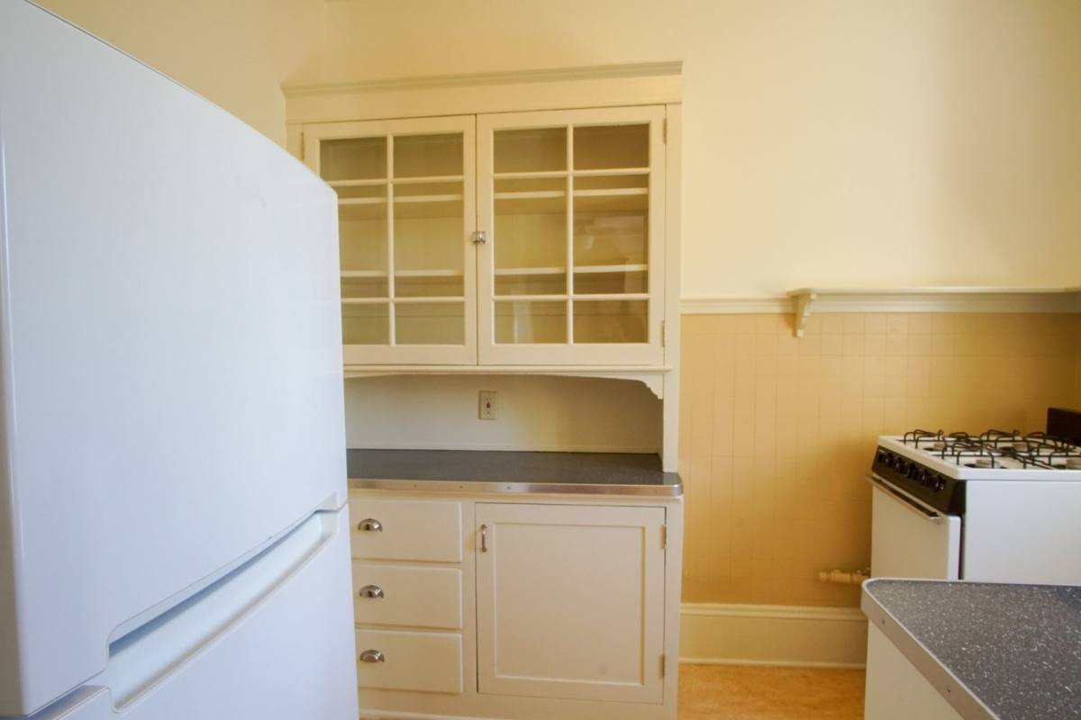 Apartment for rent at 1230 NW 21st Ave, Portland, OR 97209