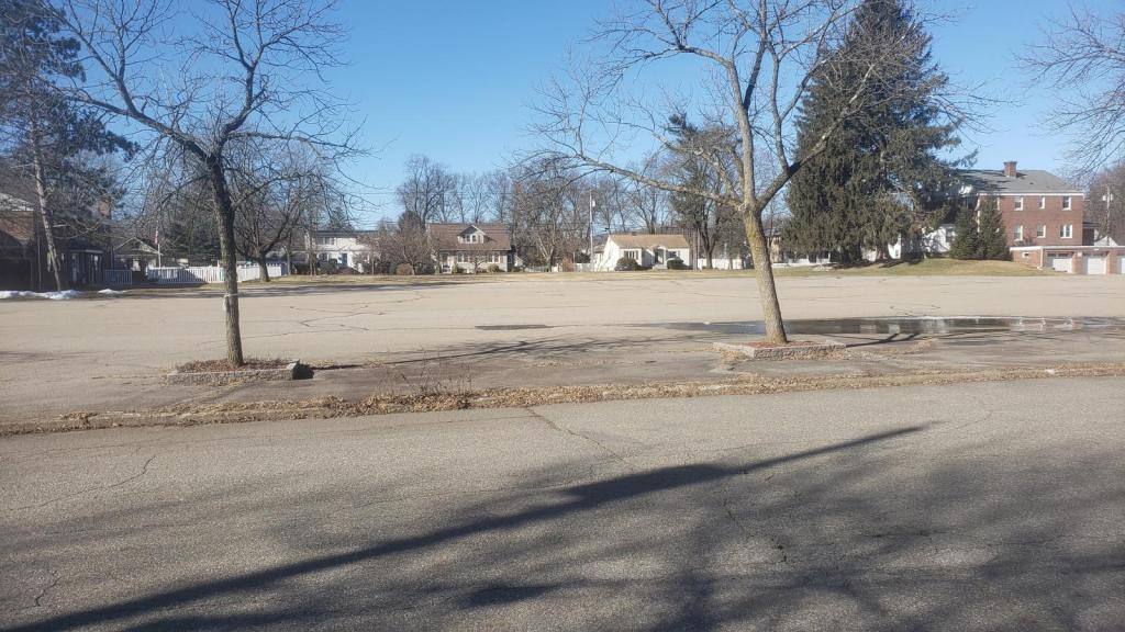 House for rent at 20 New St #4, Pompton Plains, NJ 07444