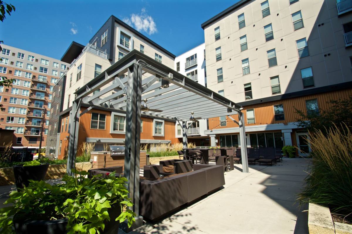 Apartment for rent at 1022 University Ave, Minneapolis, MN 55414