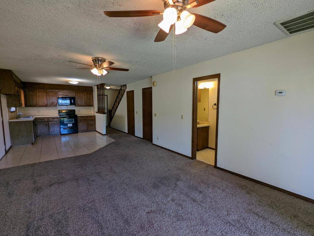 Townhouse for rent at 4030 Rawson Rd, Sand Springs, OK 74063