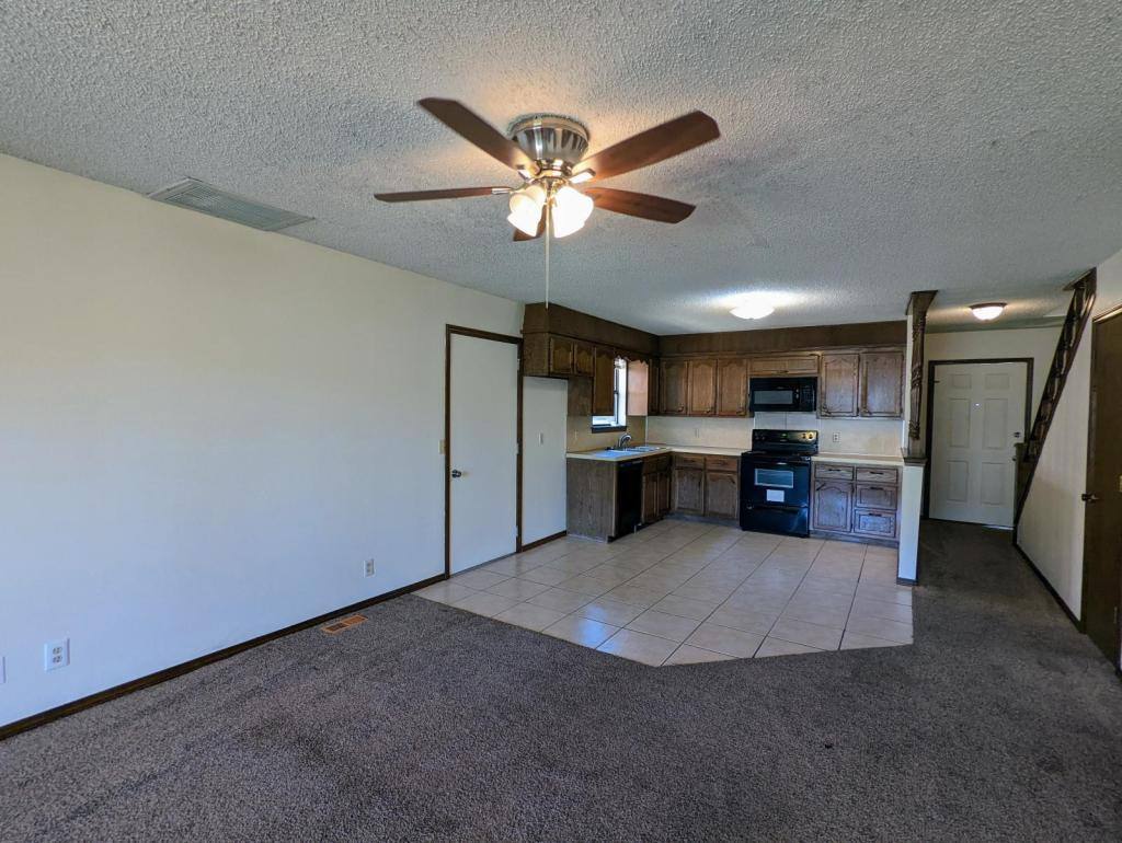 Townhouse for rent at 4030 Rawson Rd, Sand Springs, OK 74063