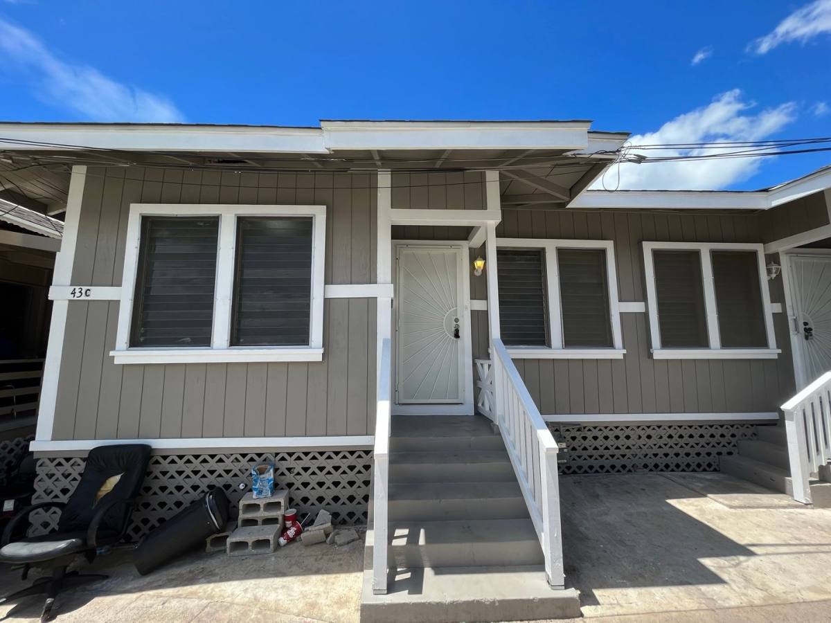 Apartment for rent at 43F Kauila St, Honolulu, HI 96813