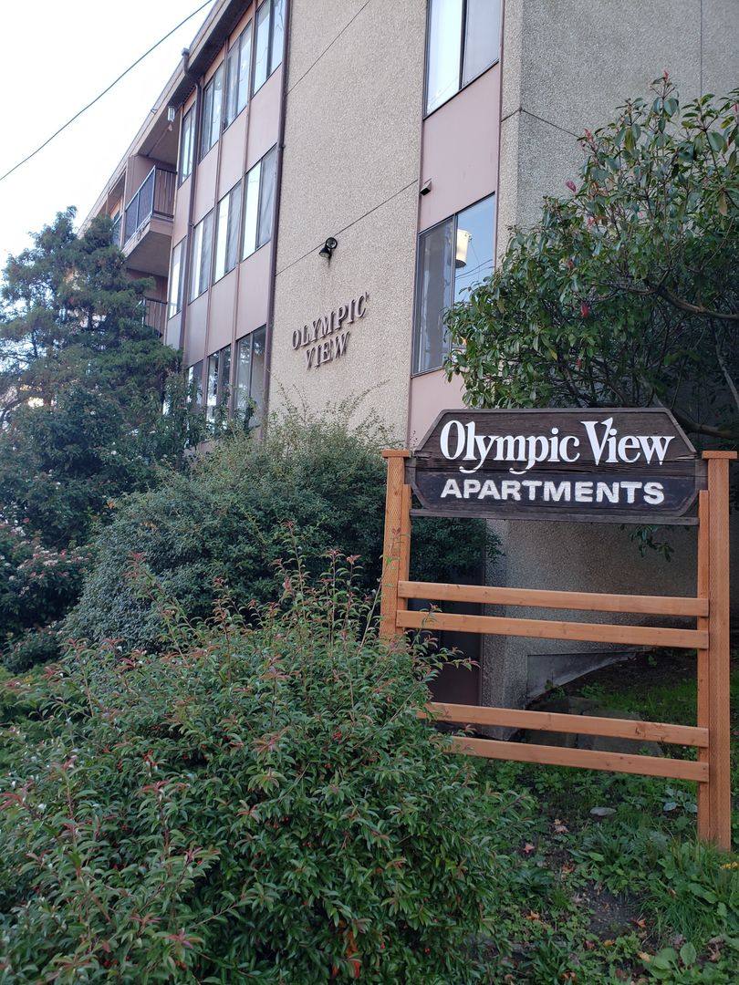 Apartment for rent at 9800 5th Ave NE, Seattle, WA 98115