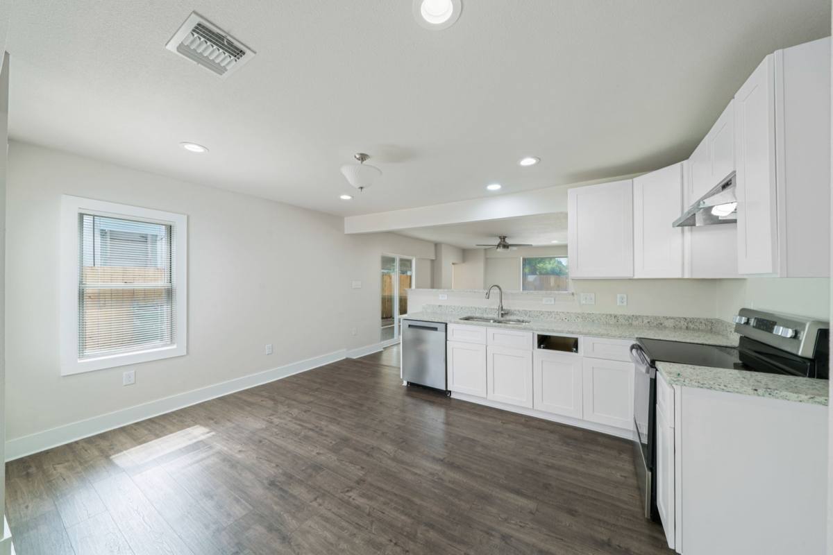 House for rent at 1627 W Mariposa, San Antonio, TX 78201