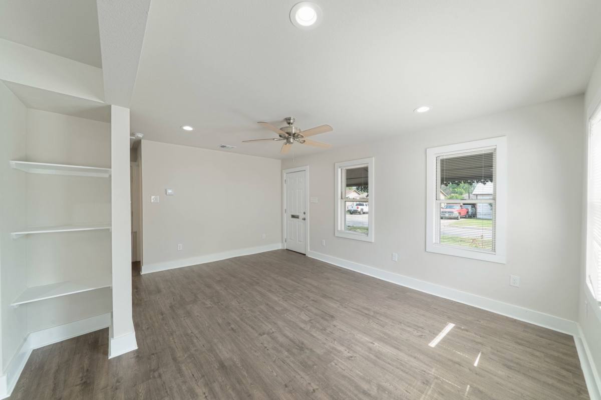 House for rent at 1627 W Mariposa, San Antonio, TX 78201