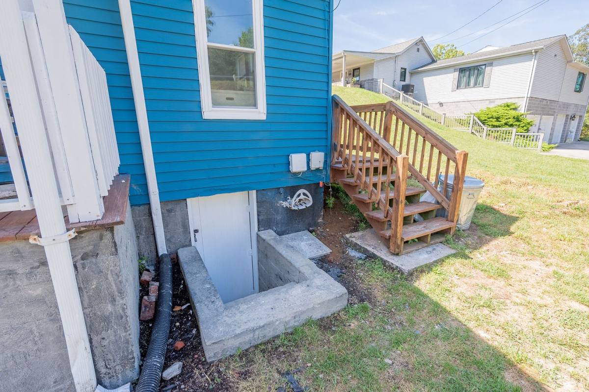 House for rent at 108 George St, Narrows, VA 24124