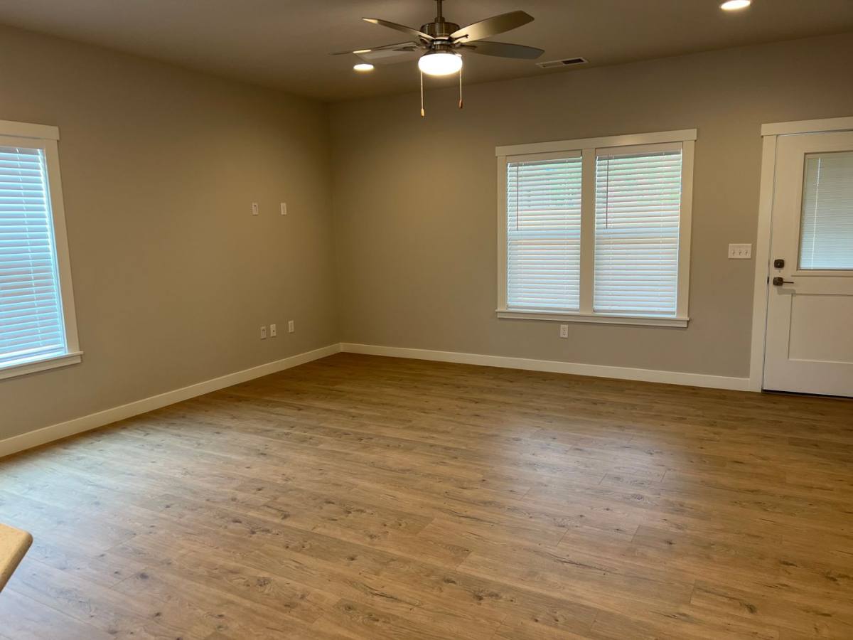 House for rent at 151 N Market St, Lafayette, OR 97127