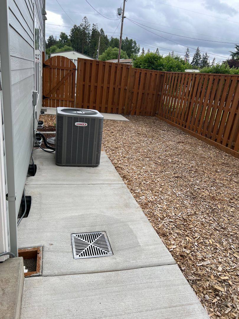 House for rent at 151 N Market St, Lafayette, OR 97127