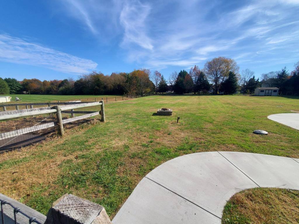 House for rent at 614 E Pebworth Rd, Magnolia, DE 19962
