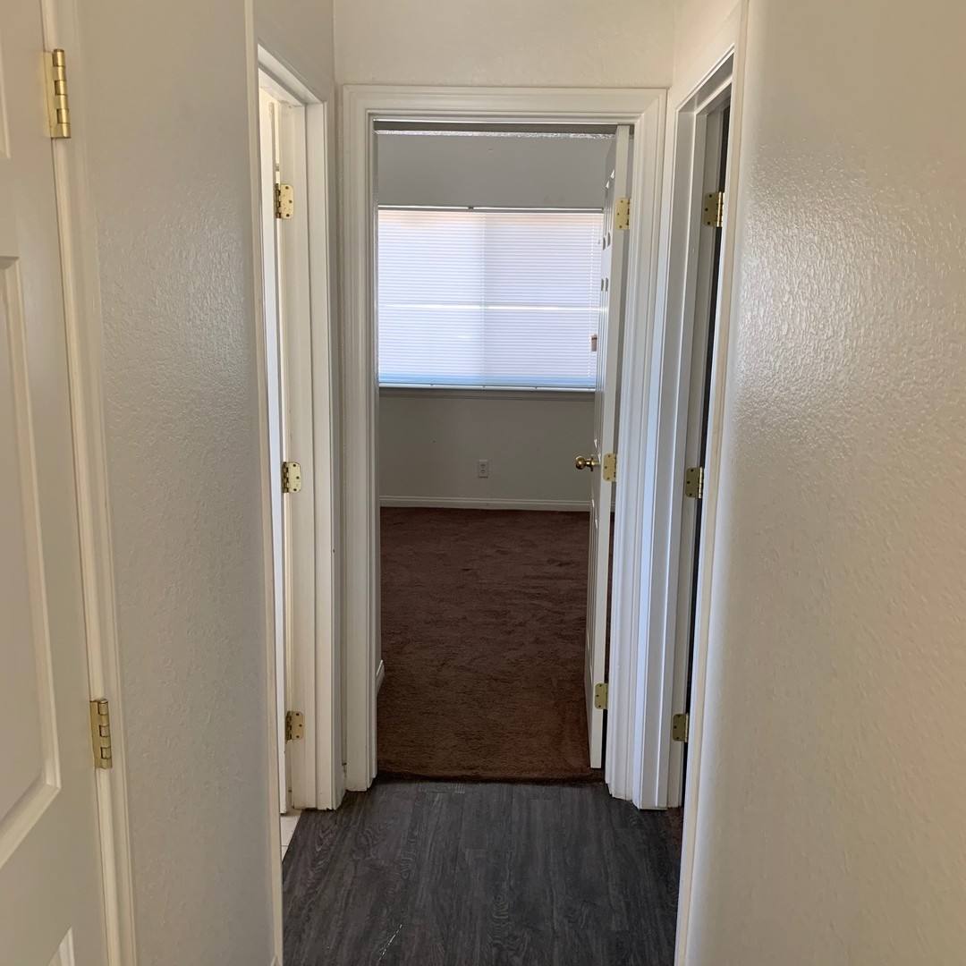 House for rent at 15415 Kiamichi Rd, Apple Valley, CA 92307