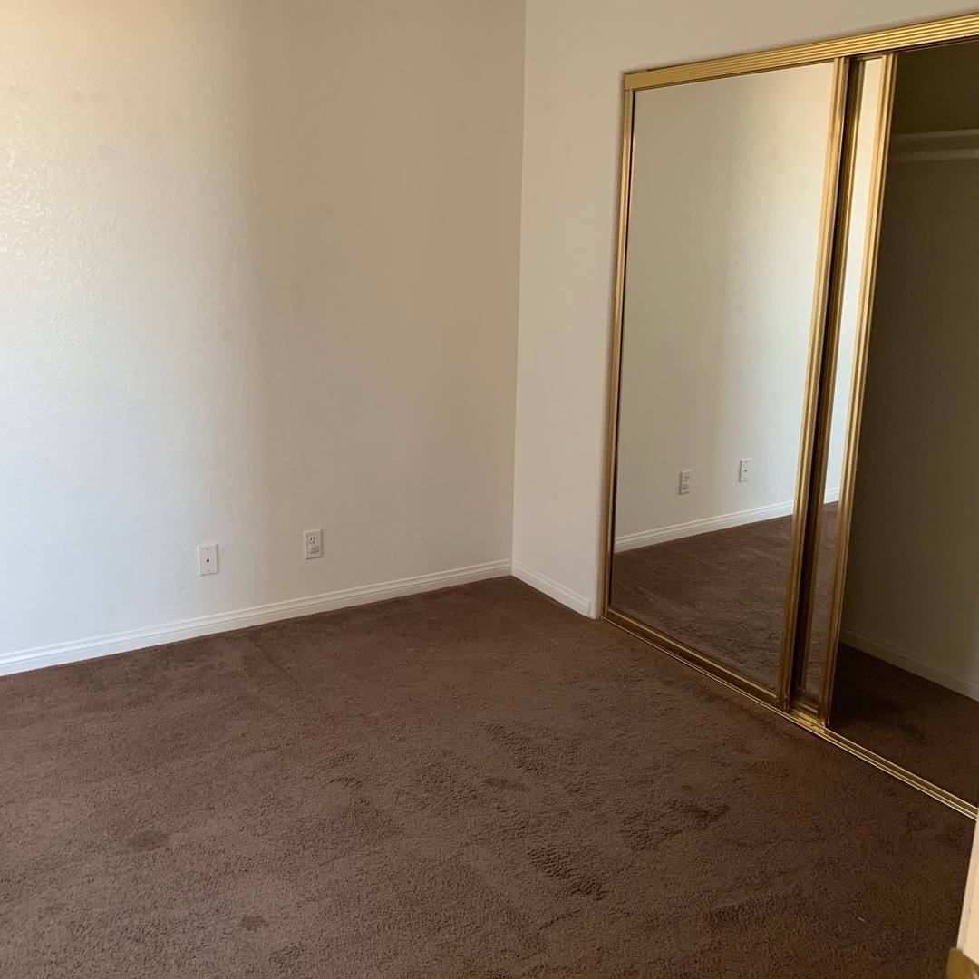House for rent at 15415 Kiamichi Rd, Apple Valley, CA 92307