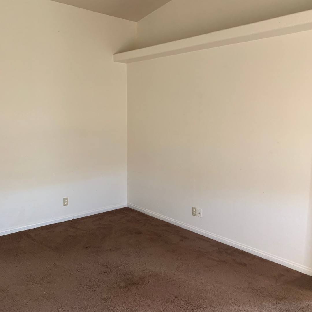 House for rent at 15415 Kiamichi Rd, Apple Valley, CA 92307