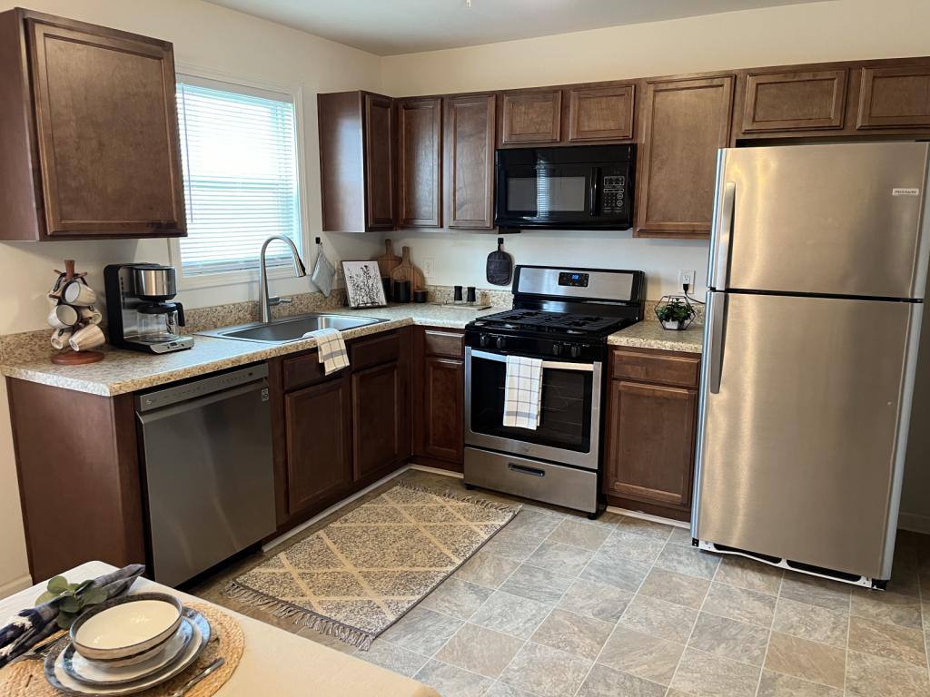 Townhouse for rent at 115 White Park Place, Dallas, GA 30132