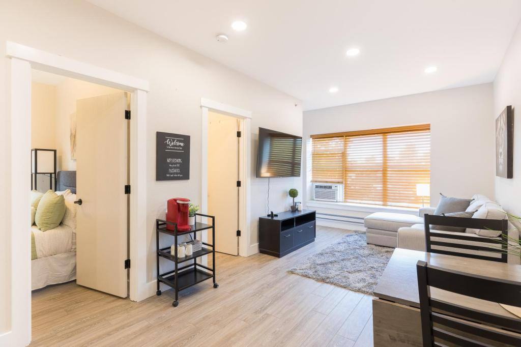 Apartment for rent at 512 2nd Ave N, Great Falls, MT 59401