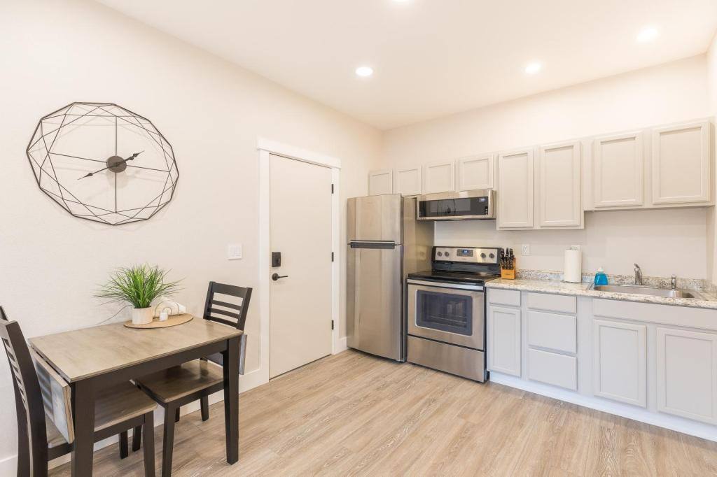 Apartment for rent at 512 2nd Ave N, Great Falls, MT 59401
