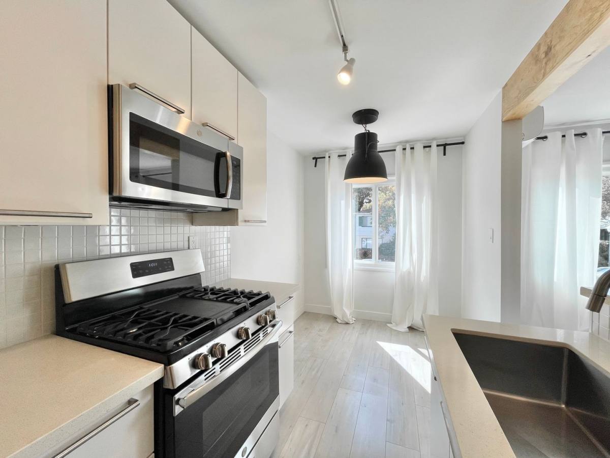 Apartment for rent at 2523 N St, Sacramento, CA 95816
