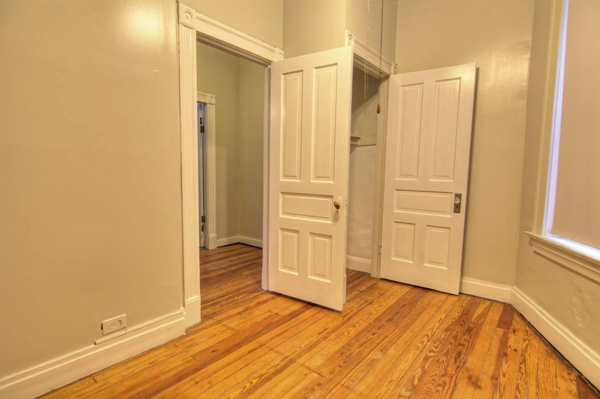 Apartment for rent at 3432-34 Utah, Saint Louis, MO 63118