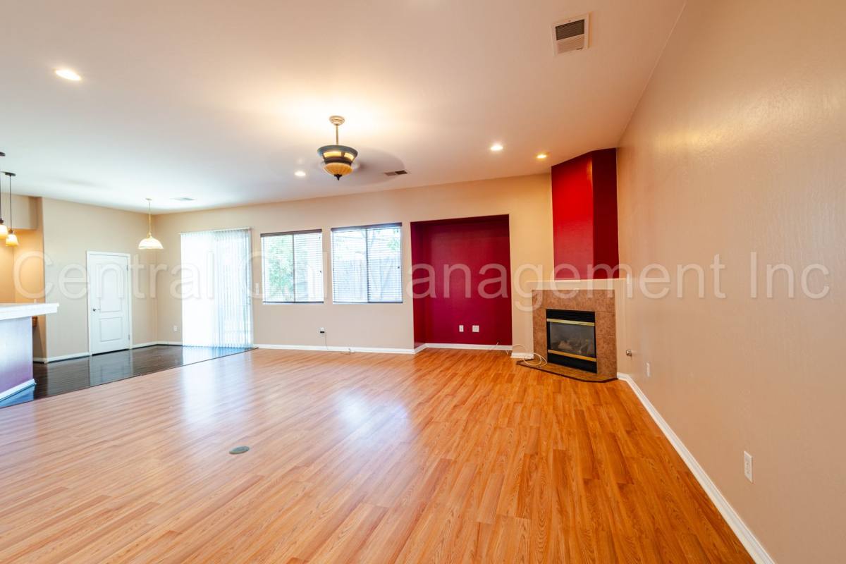 House for rent at 10713 Alexander Falls Ave, Bakersfield, CA 93312