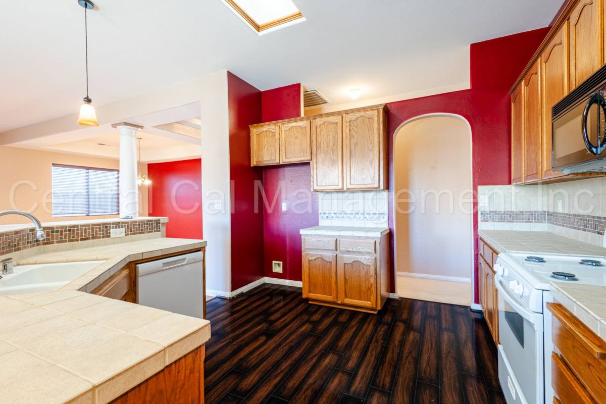 House for rent at 10713 Alexander Falls Ave, Bakersfield, CA 93312
