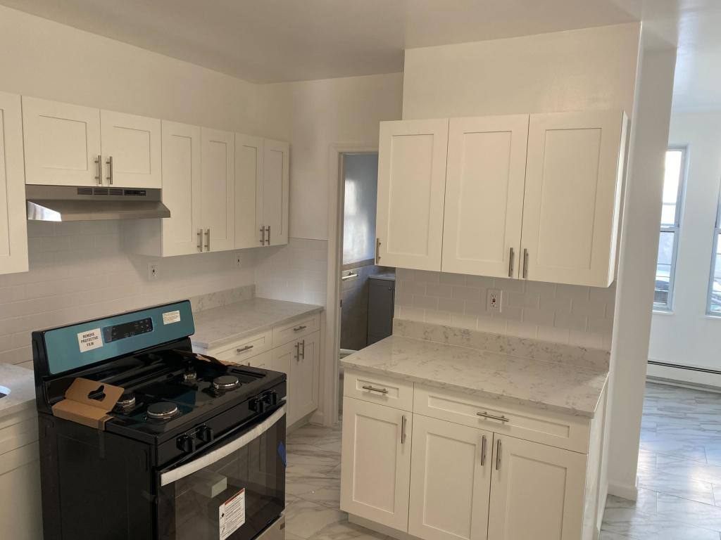 Apartment for rent at 155 Lake Ave, Yonkers, NY 10701