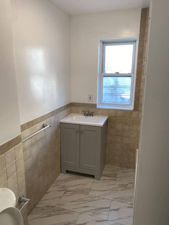 Apartment for rent at 155 Lake Ave, Yonkers, NY 10701