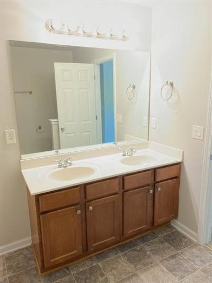Townhouse for rent at 3333 Thornbridge Dr, Powder Springs, GA 30127