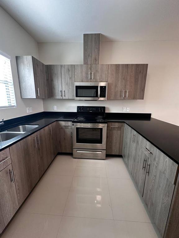 Apartment for rent at 510 Peabody Ave #3, Edinburg, TX 78539