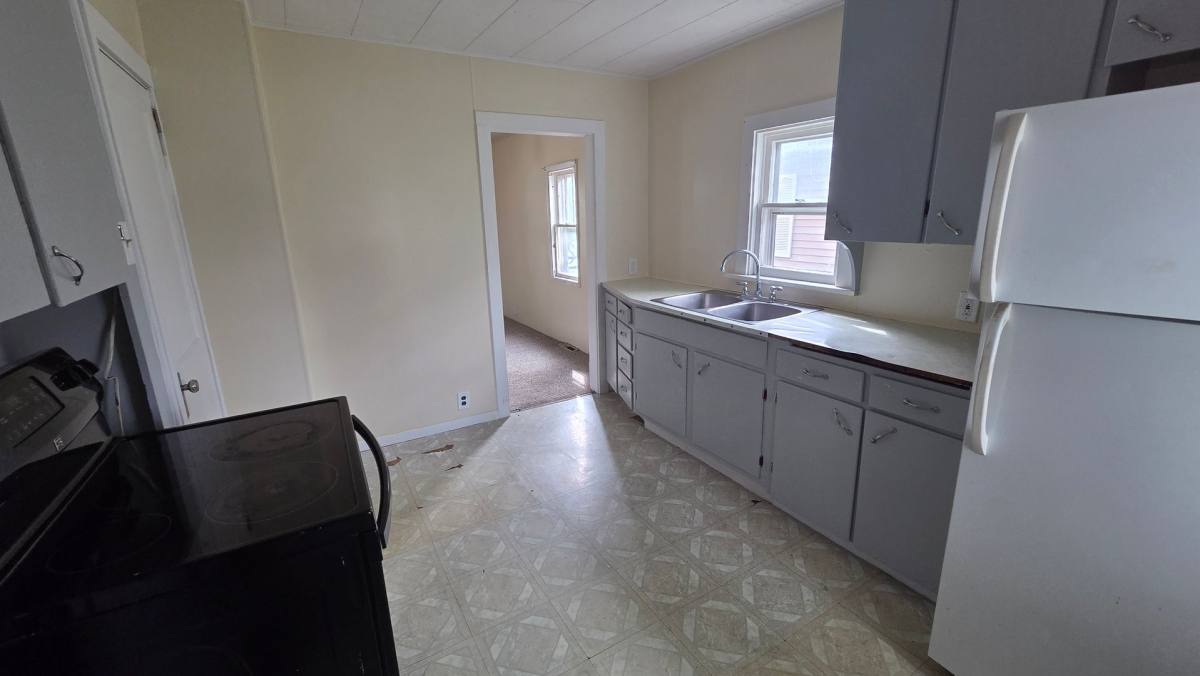 House for rent at 121 Clinton St, Austin, MN 55912