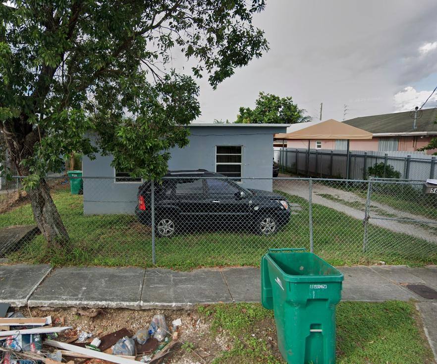 Townhouse for rent at 564 NW 13th St, Homestead, FL 33034