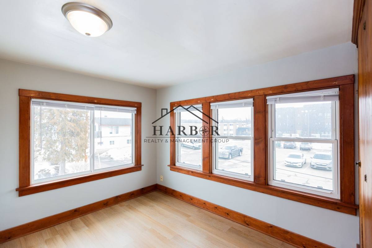 House for rent at 15 8th St NW, Rochester, MN 55901