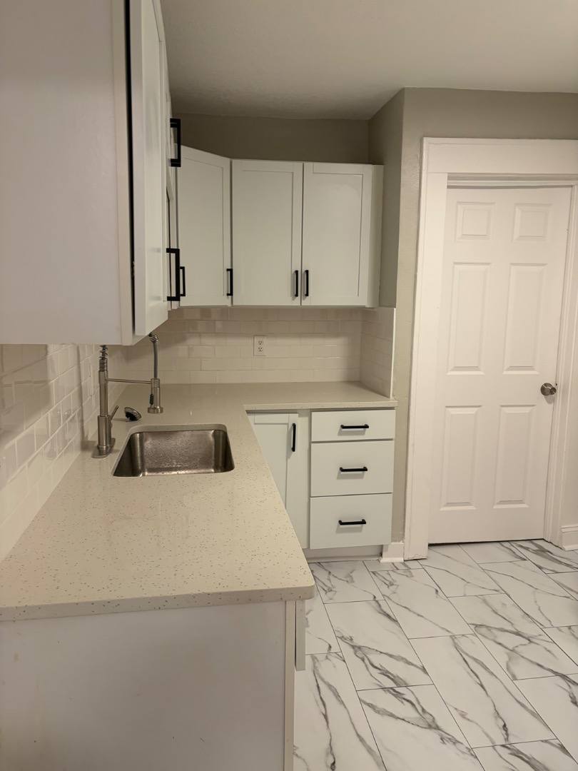 House for rent at 3933 S Benton Ave, Kansas City, MO 64130