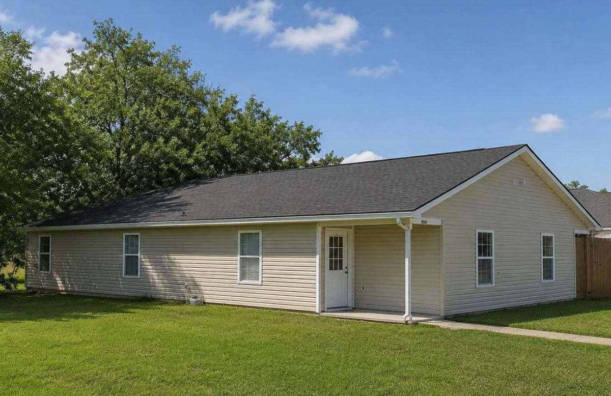 House for rent at 2024 33rd Ave, Gulfport, MS 39501