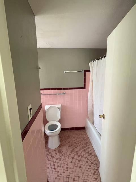 Apartment for rent at 107 E 9th St, Bartlesville, OK 74003