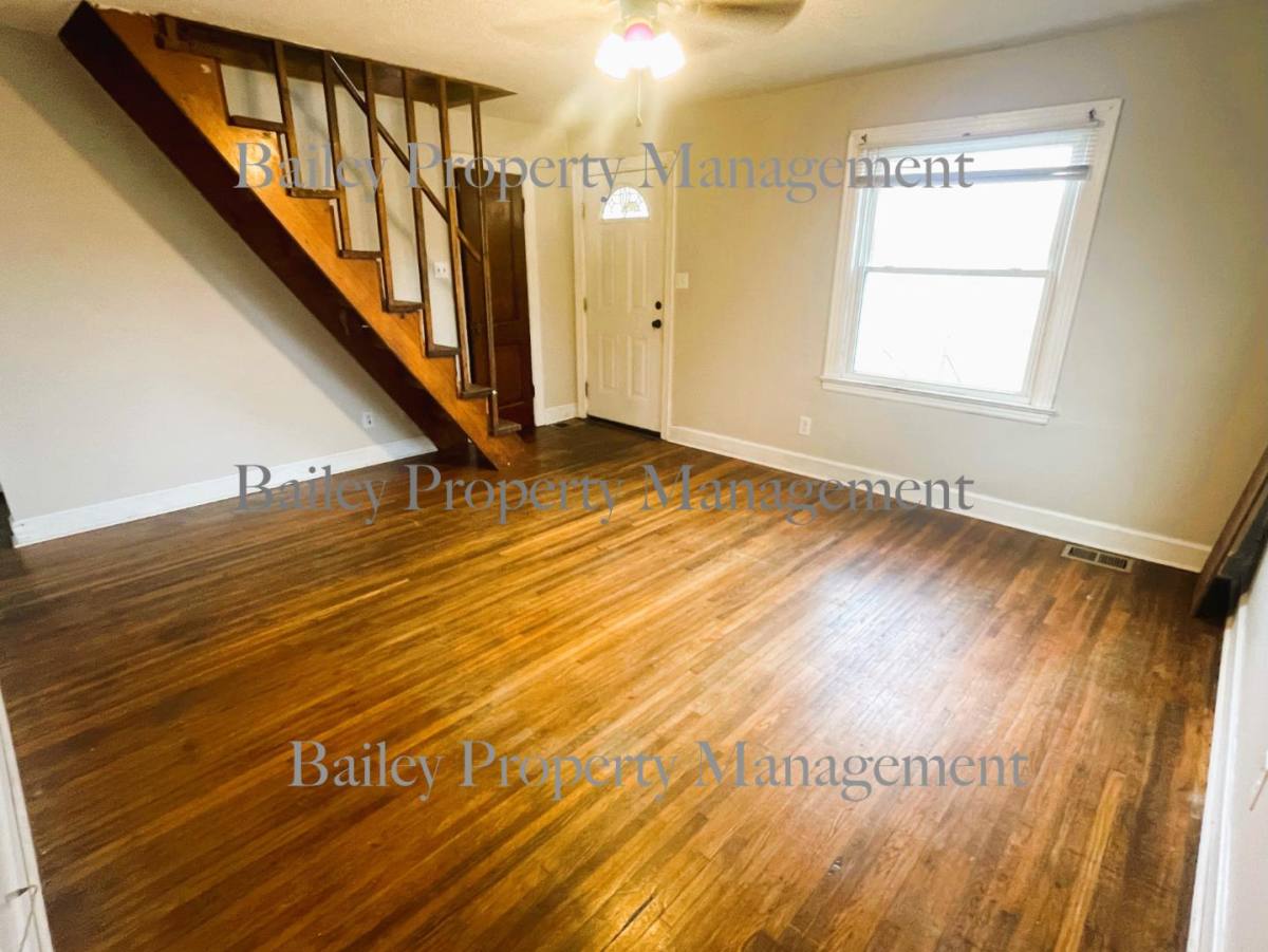Apartment for rent at 4170 Hazelwood Ave, Louisville, KY 40215