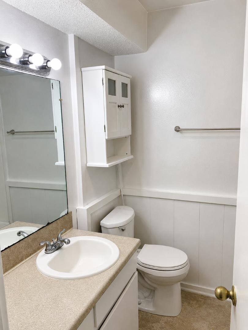 209 Hawaii St #204, Van, TX 75790 - Apartment for Rent - Image 2
