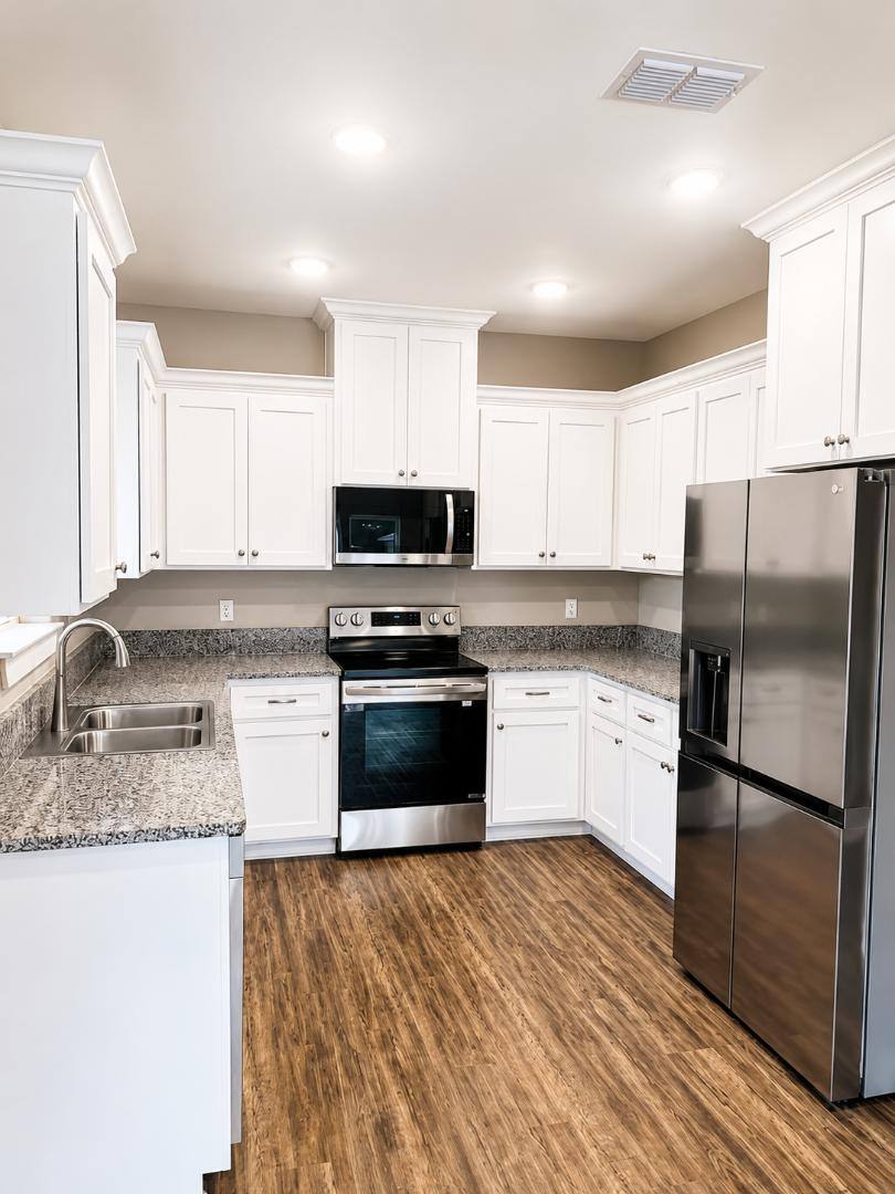 440 Chestnut Dr #2, Van, TX 75790 - Apartment for Rent - Image 2
