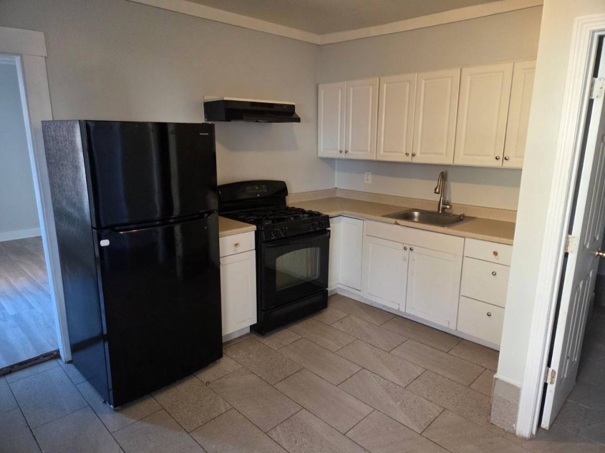 Apartment for rent at 5-7 Lafayette St #5A, Rochester, NH 03867