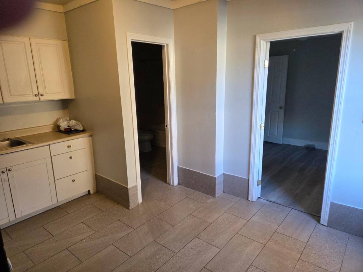 Apartment for rent at 5-7 Lafayette St #5A, Rochester, NH 03867