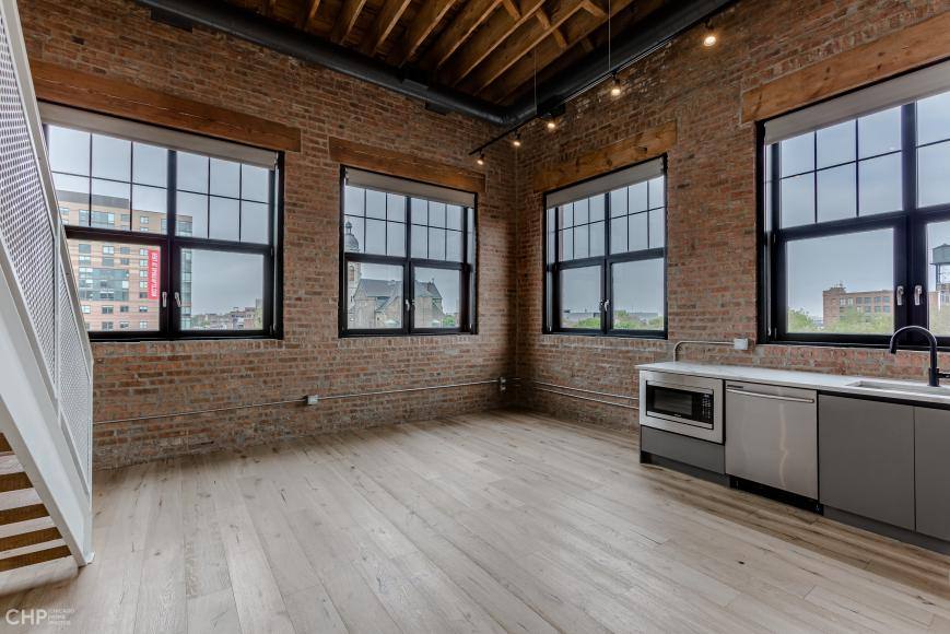 Apartment for rent at 729 N Sangamon, Chicago, IL 60642