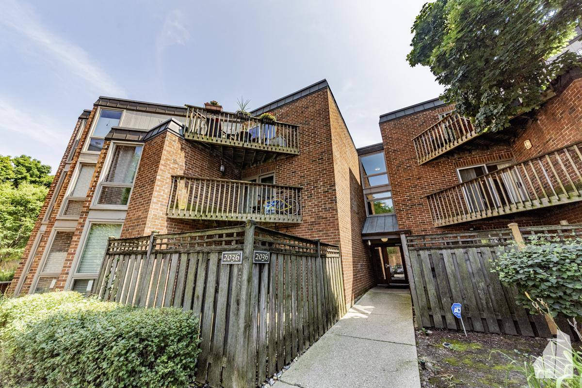 Condo for rent at 2036 N Larrabee St, Chicago, IL 60614