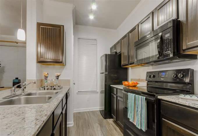 Apartment for rent at 30685 Fm2978, Magnolia, TX 77354