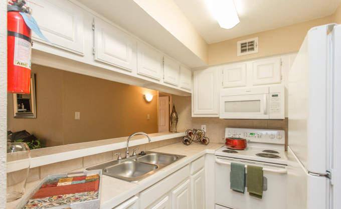 Apartment for rent at 2200 S Gessner Rd, Houston, TX 77063