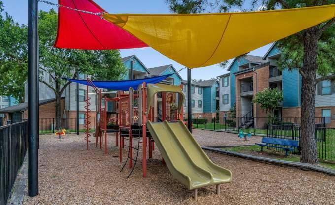Apartment for rent at 10445 Greens Crossing Blvd, Houston, TX 77038