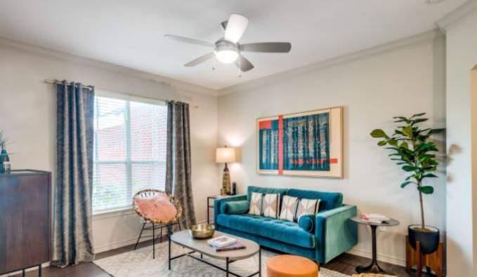 Apartment for rent at 14515 Briar Forest Dr, Houston, TX 77077
