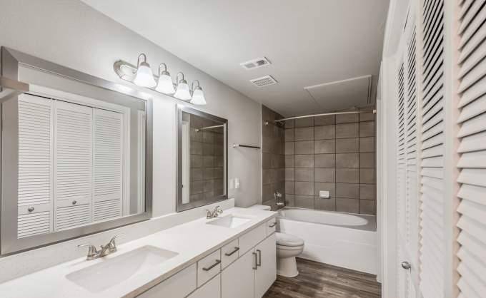 Apartment for rent at 12360 Richmond Ave, Houston, TX 77082